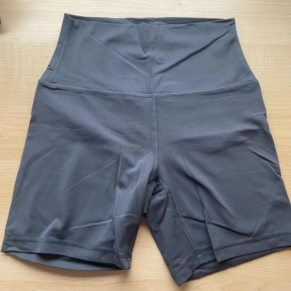 Crz yoga butterluxe 6inch short